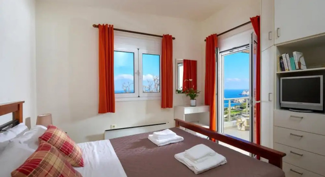 Villa With Private Pool and Amazing View RU, Rezerwuj Willa Hotele w Retimno z parkingiem, Parking