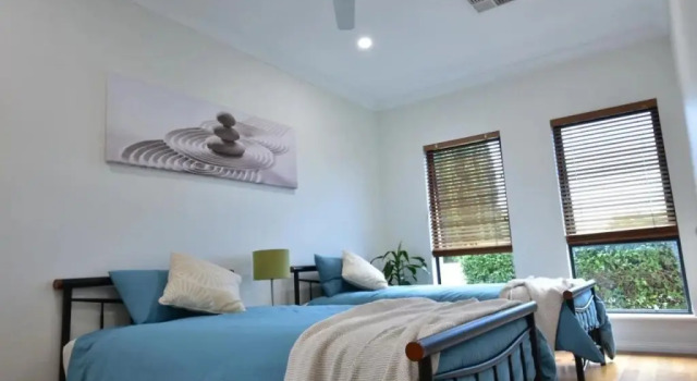 Stan Breeze: Elegant Family Retreat, Book Hotel  