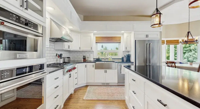 Plummer Lakefront Home: Fish & Kayak, 预订 酒店 森特勒利亚 华盛顿州
