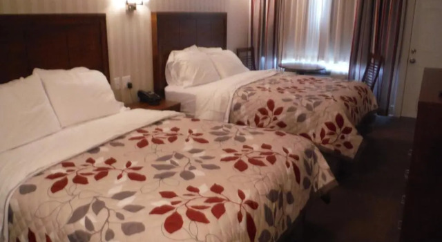 Четырёхместный номер Standard Motel Beausejour