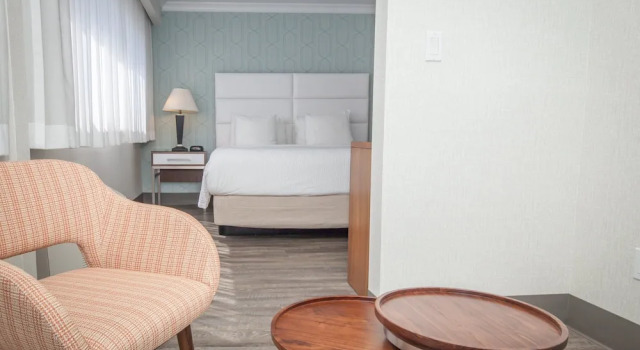 Люкс Deluxe Pasadena Rose & Crown Hotel