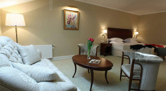 Leopolis Hotel, Buchen Sie Hotel Lwiw Region Lviv