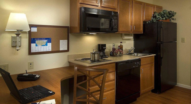 Candlewood Suites Kingwood, Book Hotel Kingwood Houston