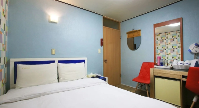 Motel M