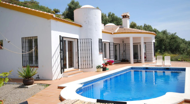 Belvilla by OYO Villa in Arenas with Private Pool, Reserva ahora Villa Hoteles en Arenas con piscina, Piscina