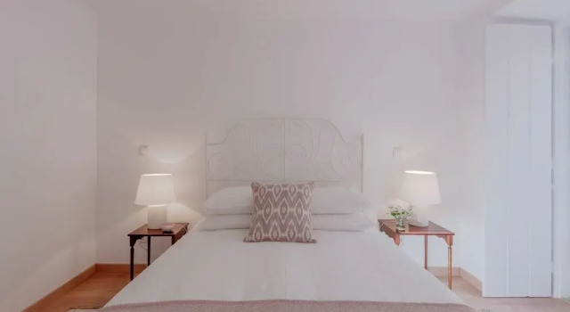 Апартаменты Bright & Spacious W/ Orange Tree Patio Apartment by TimeCooler