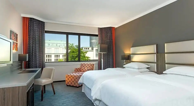 Номер Superior Sheraton Essen Hotel