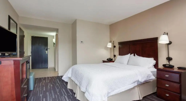 Люкс Hampton Inn Somerset