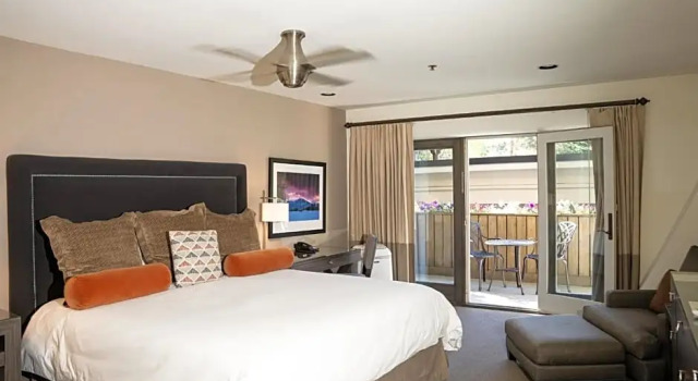 Двухместный номер Standard Knob Hill Inn