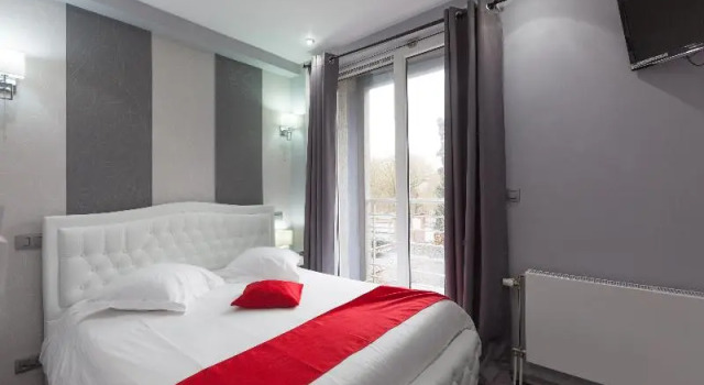 Двухместный номер Comfort с балконом Hotel Phenix