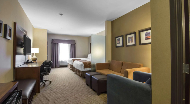 Comfort Suites Saskatoon, Boek Hotel North Industrial Saskatoon