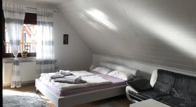 Privatzimmer König