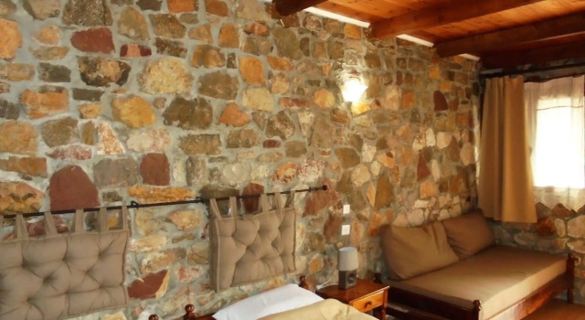 Ataviros Hotel