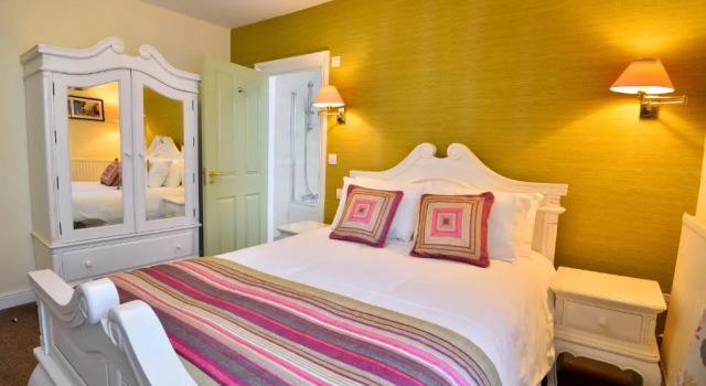 Номер Superior The George Hotel