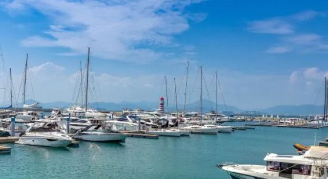 Dadonghai Jianai Youth Beauty Hotel (Luhuitou Summer Department Store), Book Hotel Sanya Hainan