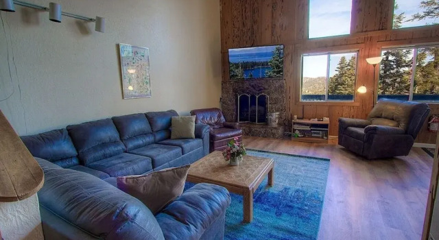 Life's Better The Milky Way 4 Bedroom Condo by RedAwning, Book Hotel 3-stjernede hoteller i Stateline, 3*
