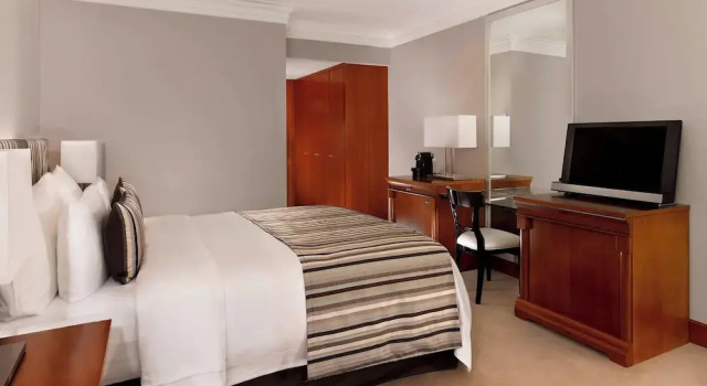 Номер Deluxe с видом на озеро Hotel President Wilson, a Luxury Collection Hotel, Geneva