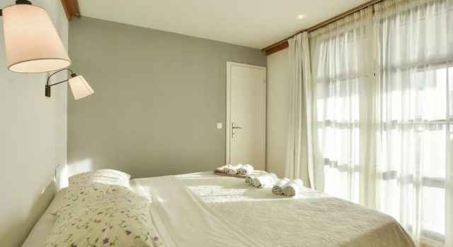 Swanky Villa in Makarska With Sauna, Jacuzzi & Mountain Views