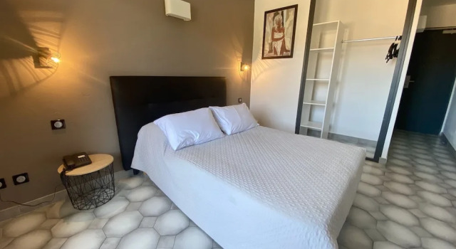 Maria Stella, Book Hotel LʼÎle-Rousse Balagne