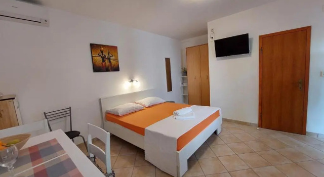 Apartments Nenad & Marija, Prenota Appartamento Pago 
