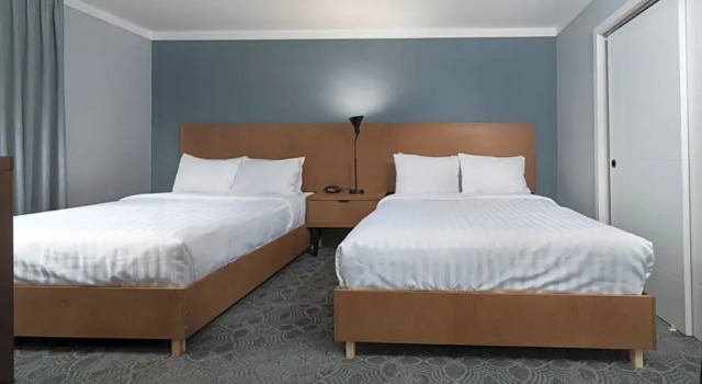 Шестиместный люкс c 1 комнатой Prestige Kamloops Hotel