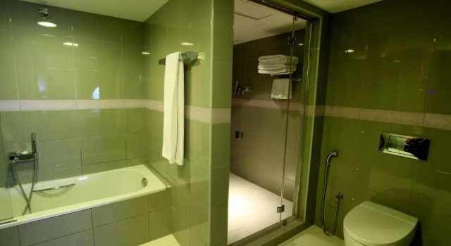 Suite Sohar Beach Hotel