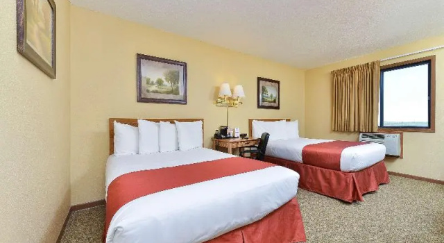 Четырёхместный номер Standard Americas Best Value Inn Kadoka