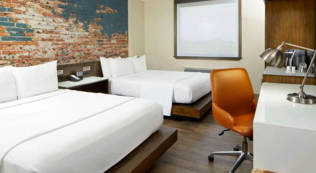 Четырёхместный номер Standard The Lodge at Duke Medical Center