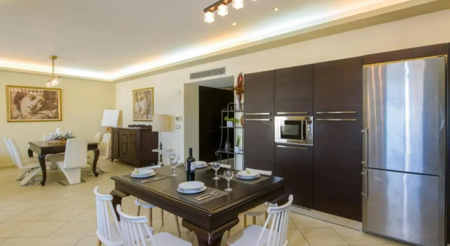 Апартаменты Manolia Dream Apartment 3-bedrooms 30m to the beach
