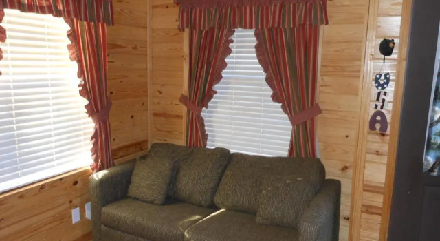Oakzanita Springs Camping Resort Cabin 2, Rezervați Teren de campat Descanso California