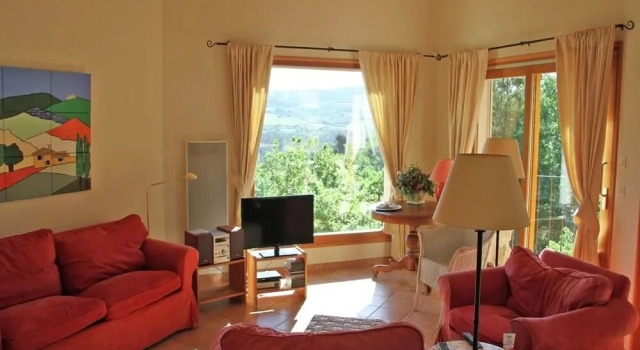 Luxurious Villa with Private Pool at Saignon France
