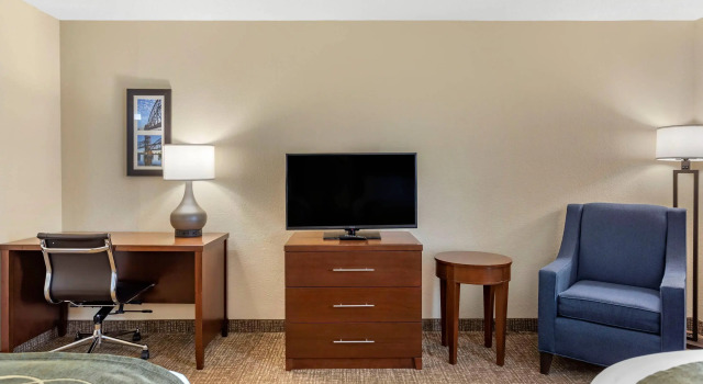 Четырёхместный номер Standard Comfort Inn & Suites Little Rock Airport