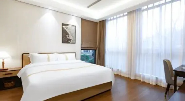 Suite Lilac Garden Hotel