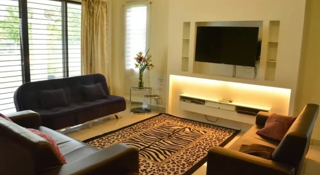 Senyum Homestay Bandar 16 Sierra