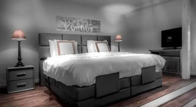Don Jon, Book Hotel Hotels in Antwerp with a Pool, Swimming Pool