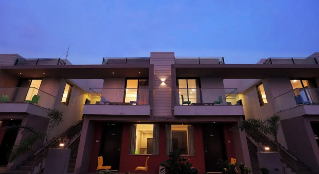 Leena Resort
