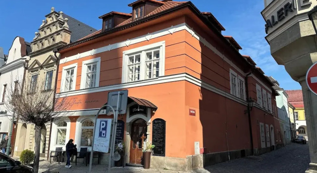Penzion Tlustá kachna, Rezerwuj Hotel Chrudim Kraj pardubicki