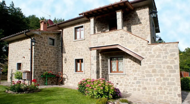 Podere Il Corniolino, Boek Hotel Poppi Toscane