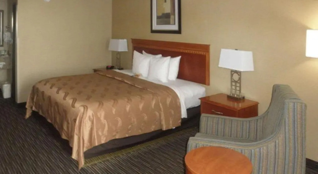 Номер Standard Quality Inn Columbus, MS