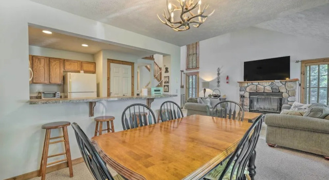 Tannersville Townhome, Near Camelback Mtn!