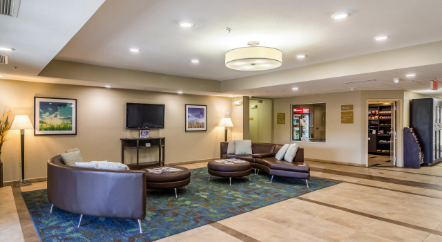 Candlewood Suites Jacksonville East Merril Road, an IHG Hotel, Reserva ahora Hotel Jacksonville Florida