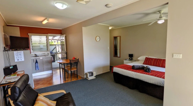 Двухместная студия Standard Cascade Garden Apartments