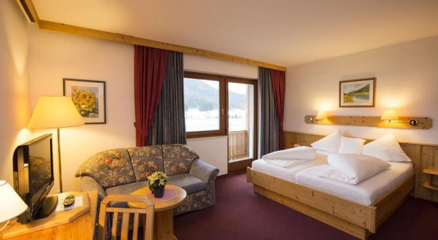 Hotel Wiesenhof direkt am See, Rezerwuj Hotel Weissensee 