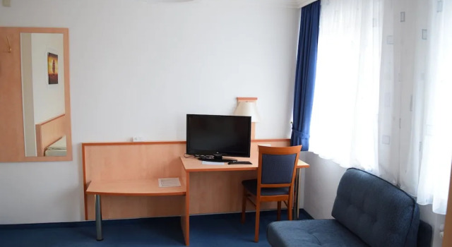 Zur Länd