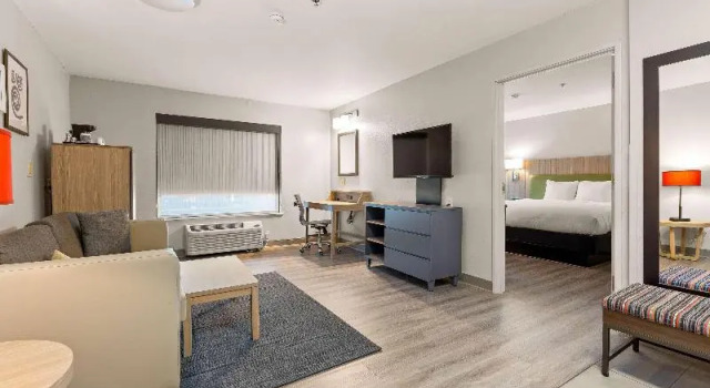 Двухместный люкс Country Inn & Suites by Radisson, Asheville - Outlet Mall