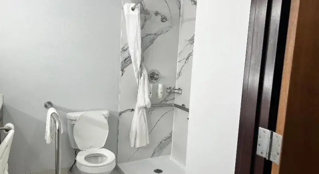 Номер Standard Quality Inn I-70
