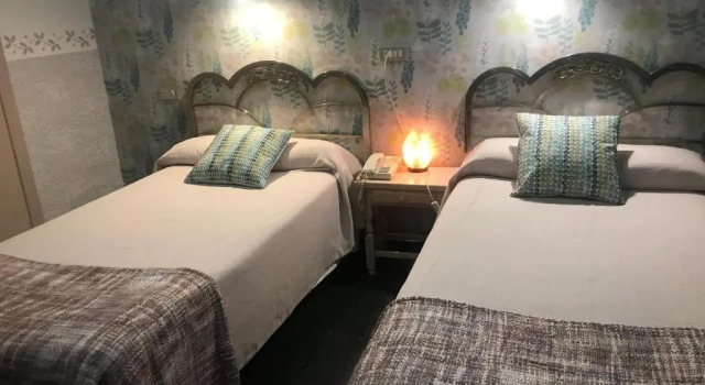 Двухместный номер Standard Hostal Pirineos