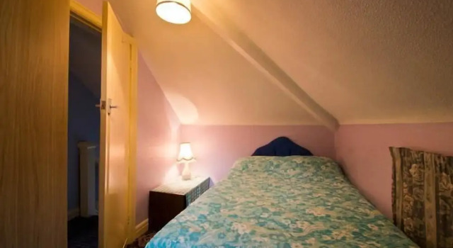 The Tops Self Catering, Забронировать Апартаменты/квартира Лидс Западный Йоркшир, рядом с Кинотеатр Hyde Park Picture House