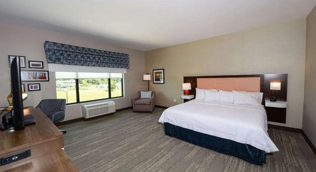 Номер Standard Hampton Inn & Suites Lenoir, NC