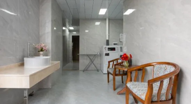 Vienna International Hotel (Meizhou Xingning High-speed Railway Station Branch), Boek Hotel Hotels in Guangdong met parkeren, Parkeren